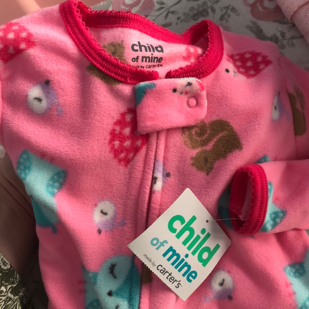 NWT Carter’s owl grip-footed sleeper 6-9 months
